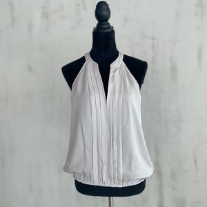 Joie Silk V-Neck light blue gray sleeveless Blouse. Size: S